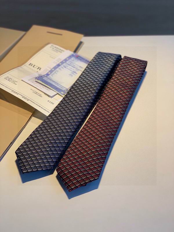 Burberry Tie hm01